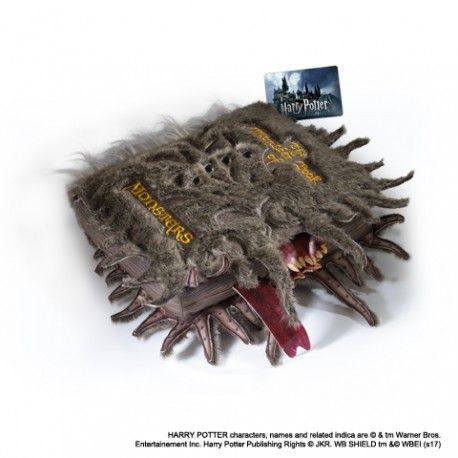 Harry Potter - Gran peluche - El libro de los Monstruos